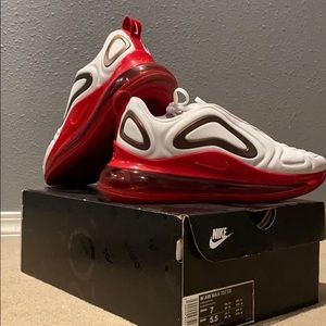 SPECIAL EDITION Air max 720